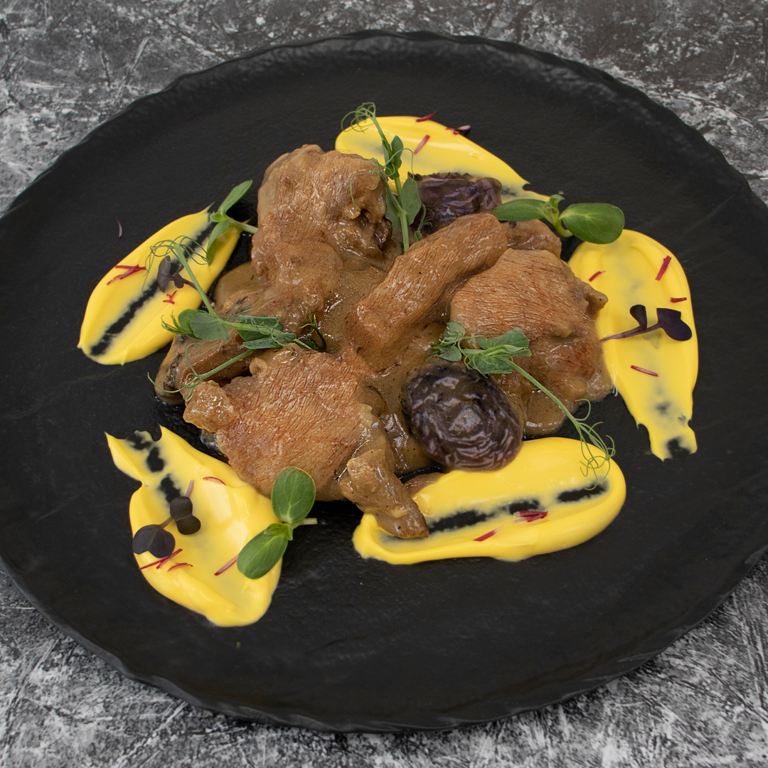 Говядина томлёная с черносливом в сливочном соусе Кухня от шефа Cucina dello chef 400г